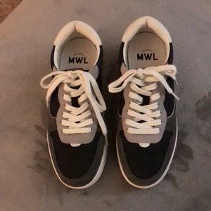 Size 9 Madewell leather upper athletic shoes